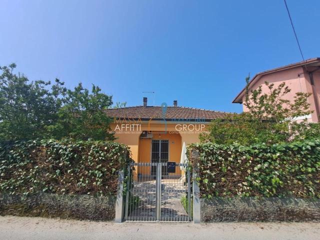 Via Pietrasanta 66 6 vani 110mq