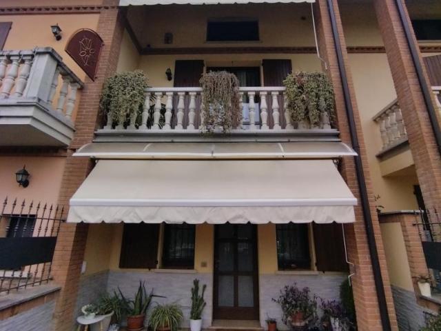 Via Pietro Nenni 2B 7 vani 180mq