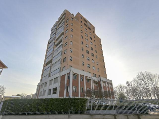 Via Pietro Cossa 293/40 quadrilocale 105mq