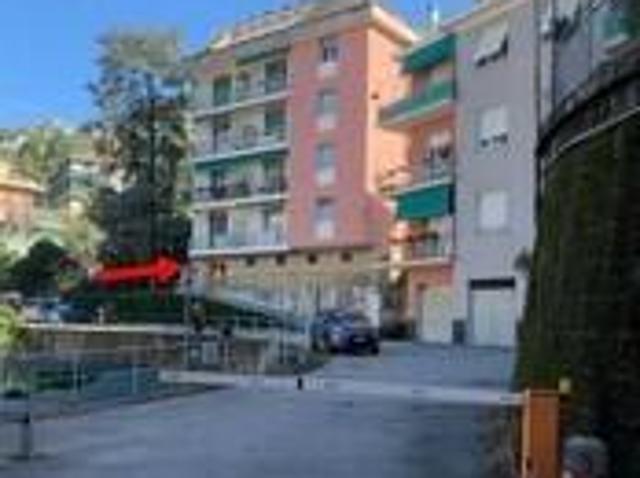 Via Privata della Fontana 38 7 vani 113mq