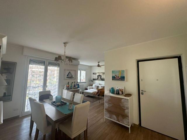 Via Privata Emilia 170 7 vani 97mq
