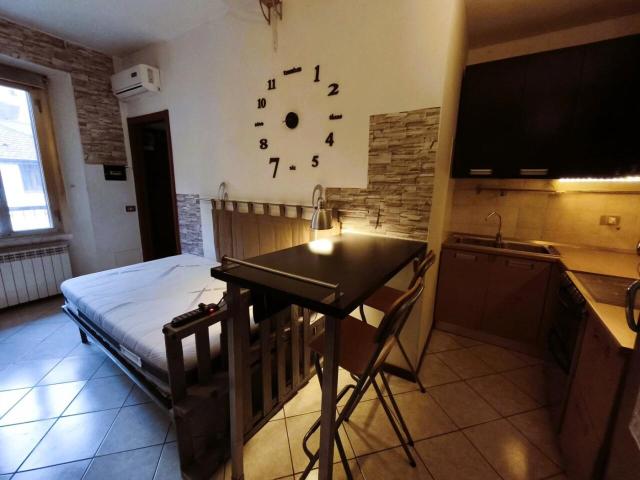 Via Quinto Romano 52 monolocale 30mq