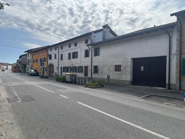 Via Roma 92 7 vani 303mq