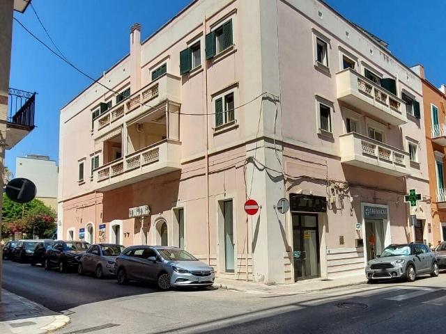 Via Roma monolocale 56mq