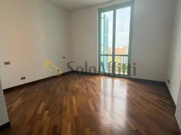via roma quadrilocale 120mq