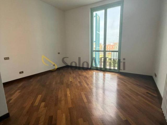 via roma quadrilocale 120mq