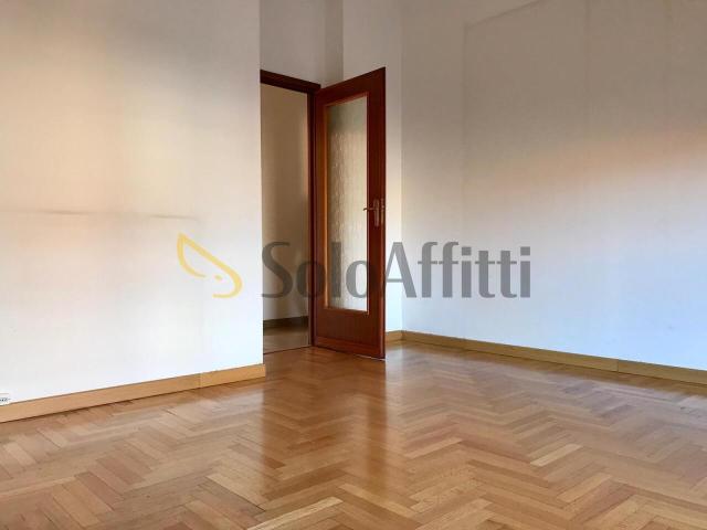Via Rosolino Pilo 1343 quadrilocale 94mq