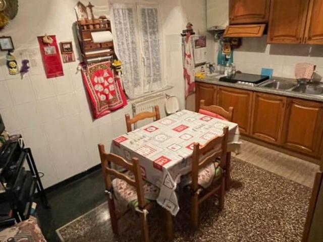 Via Raimondo Amedeo Vigna SESTRI PONENTE 5 vani 81mq