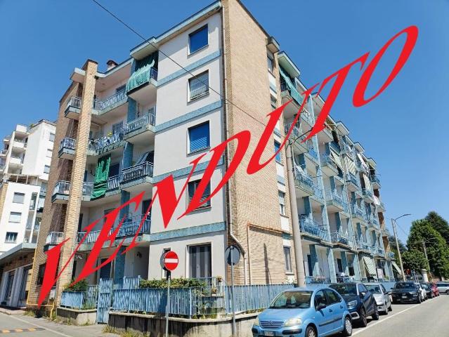 Via Remmert F,lli 21 5 vani 90mq