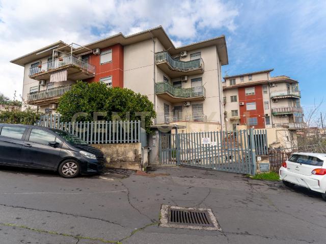 Via Riccardo Zandonai 6 trilocale 81mq