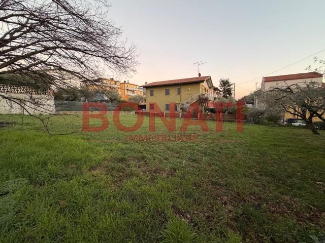 Via Ricciallo 3 8 vani 198mq