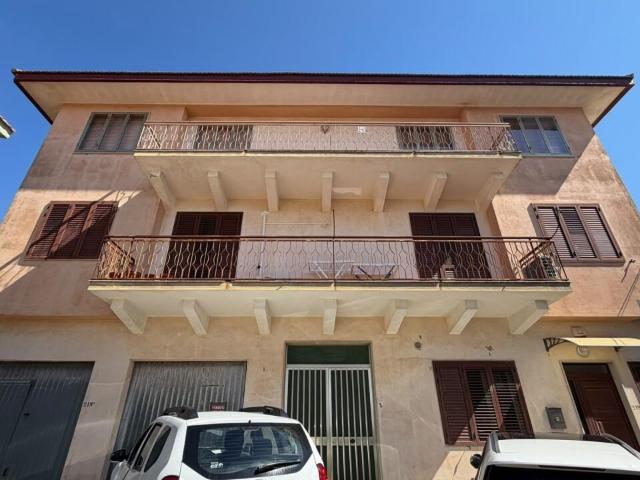 Via Risorgimento 21713 67 5 vani 180mq