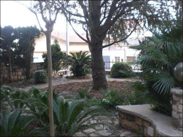 Via Risorgimento 67 7 vani 500mq