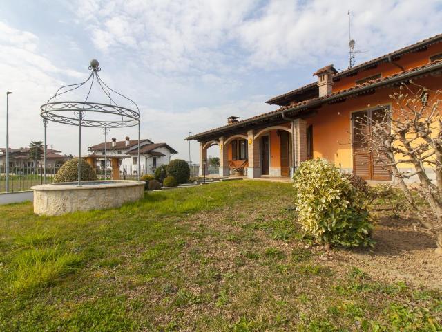Via Risorgimento 7 vani 158mq