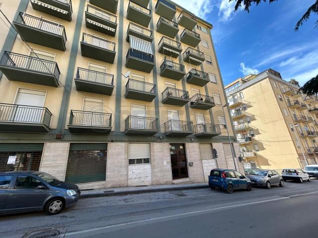 via ruggero settimo 14 5 vani 145mq