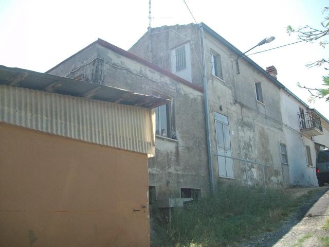 VIA T. PATINI trilocale 100mq