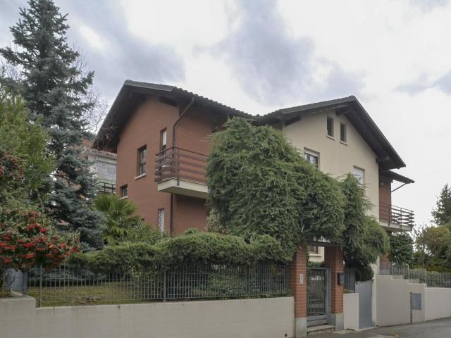 via torino 132 quadrilocale 120mq