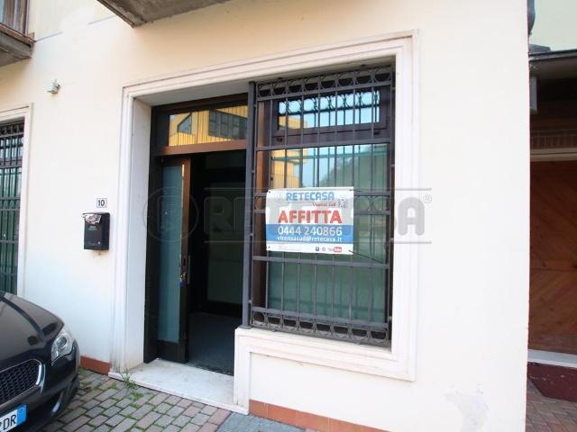 Via Torri monolocale 109mq