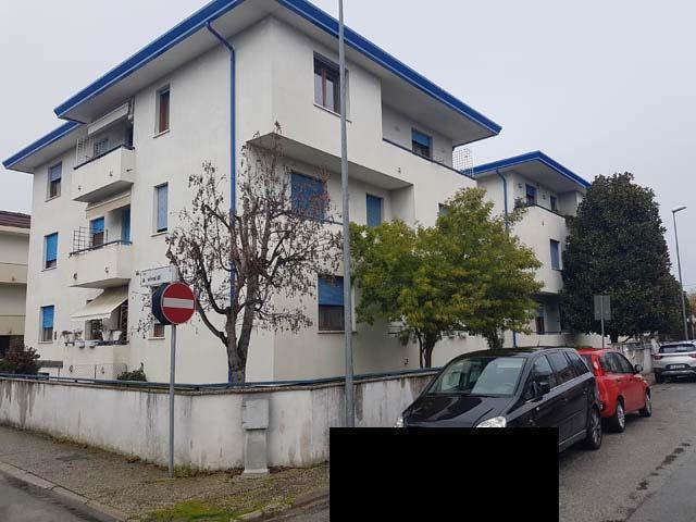 via toscanini 30 quadrilocale 70mq