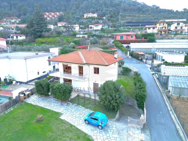Via Tamagna 14A 5 vani 160mq