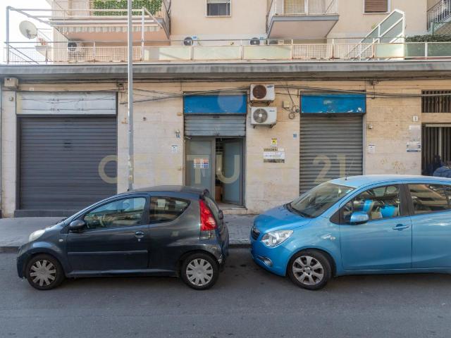 Via Timoleone 1a monolocale 88mq