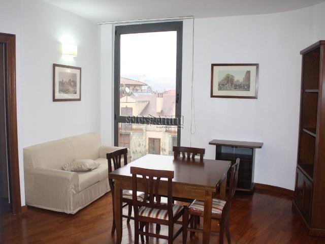 Via Tre Monumenti bilocale 45mq