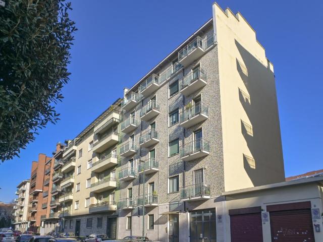 via trecate 15 quadrilocale 100mq