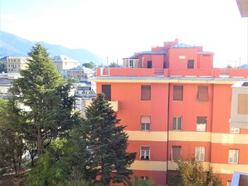 Via Trento 5 vani 60mq