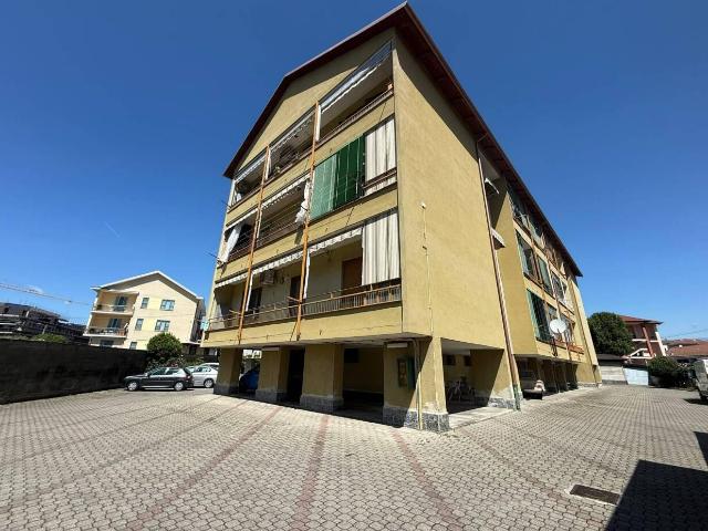 Via Trieste 44 5 vani 90mq
