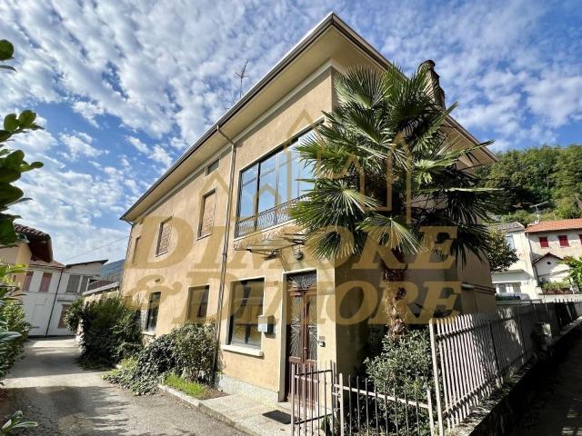 Via Tubi Sorelle 12 7 vani 575mq