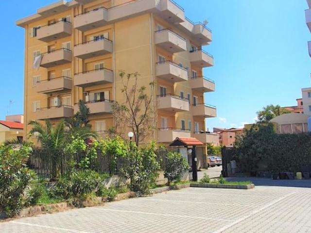 Via Francesco Petrarca 16 bilocale 70mq