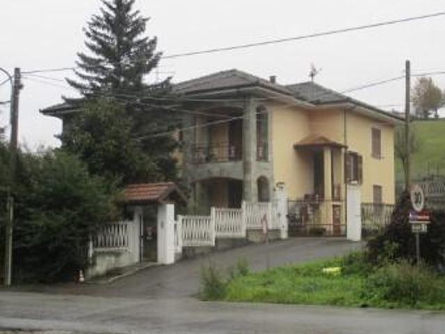 Via Umberto I 3 9 vani 327mq