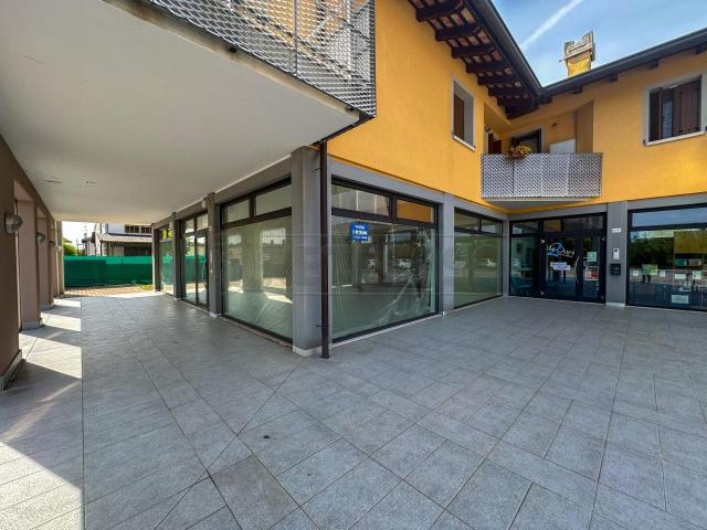 Via Udine monolocale 263mq