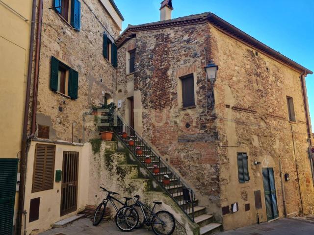 Via Volterra 20 5 vani 125mq