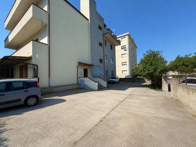 Via Vasco da Gama 34 trilocale 95mq