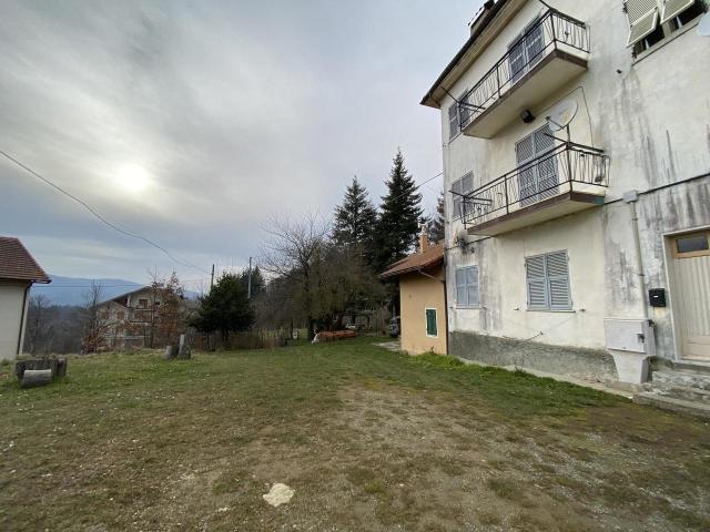 Via Vassuria 1 quadrilocale 80mq