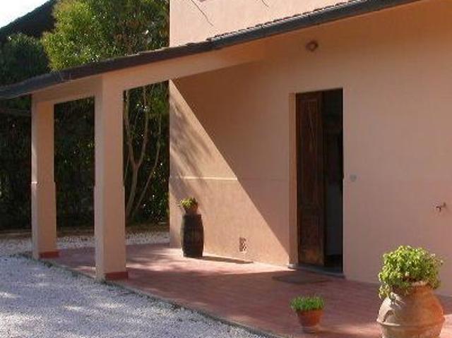 via vecchia fiorentina Pettori 9 vani 420mq
