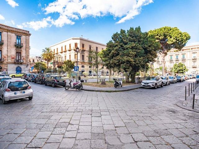 Via Vecchia Ognina 64 5 vani 152mq