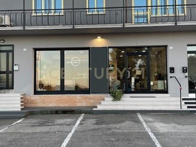 Via Venera 68 trilocale 249mq