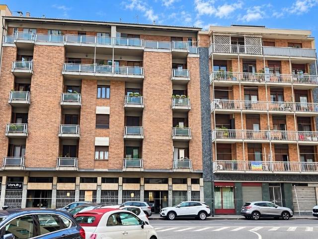 Via Verolengo 159 trilocale 69mq