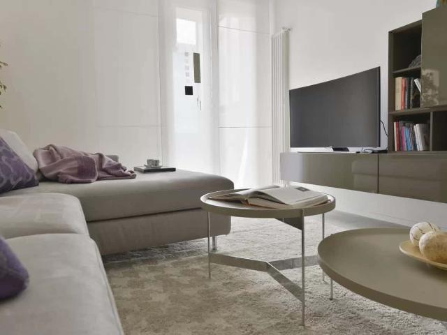 Via Vestri Deluxe collection