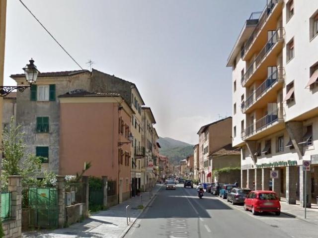 Via Vittorio Veneto 144 10 vani 242mq