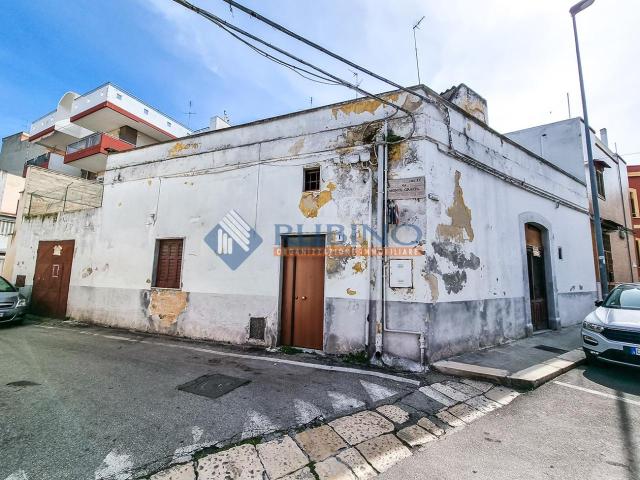 Via Vittorio Veneto 88 105mq