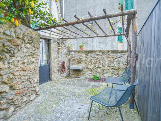 Via Vico Chiuso 3 bilocale 85mq