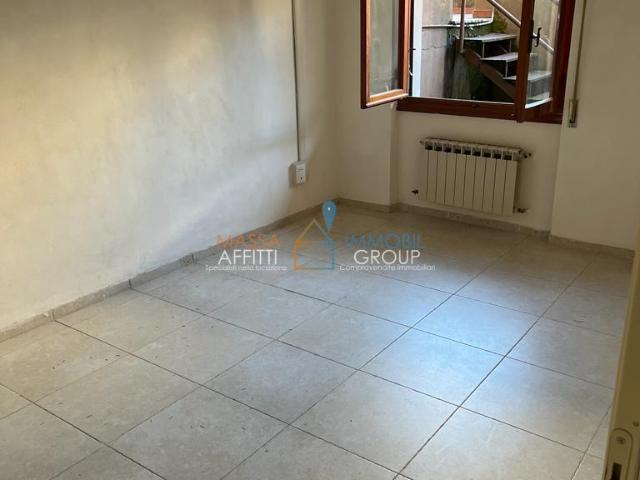 Via Vincenzo Giudice 7 trilocale 80mq