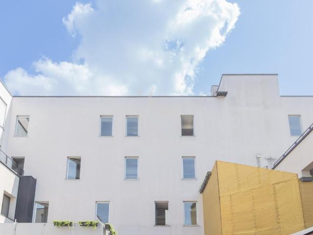 VIA XXV APRILE 20 vani 732mq