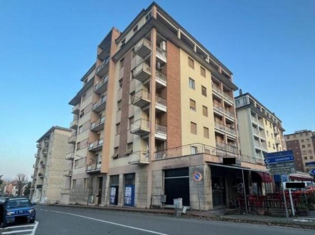 Via XXV Aprile 2 6 vani 136mq