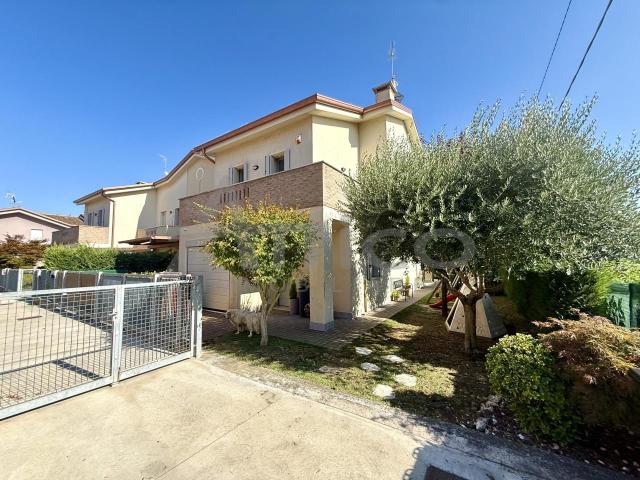 Via XXV Aprile RO 7 vani 165mq