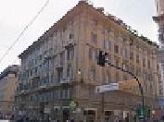 Via XX Settembre 12 9 vani 174mq