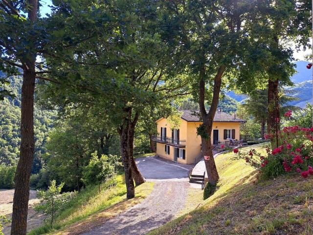 Via Marecchiese 73 15 vani 206mq